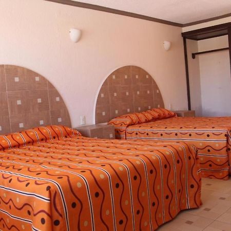 Hotel Plaza Sahagun Ciudad Sahagun エクステリア 写真