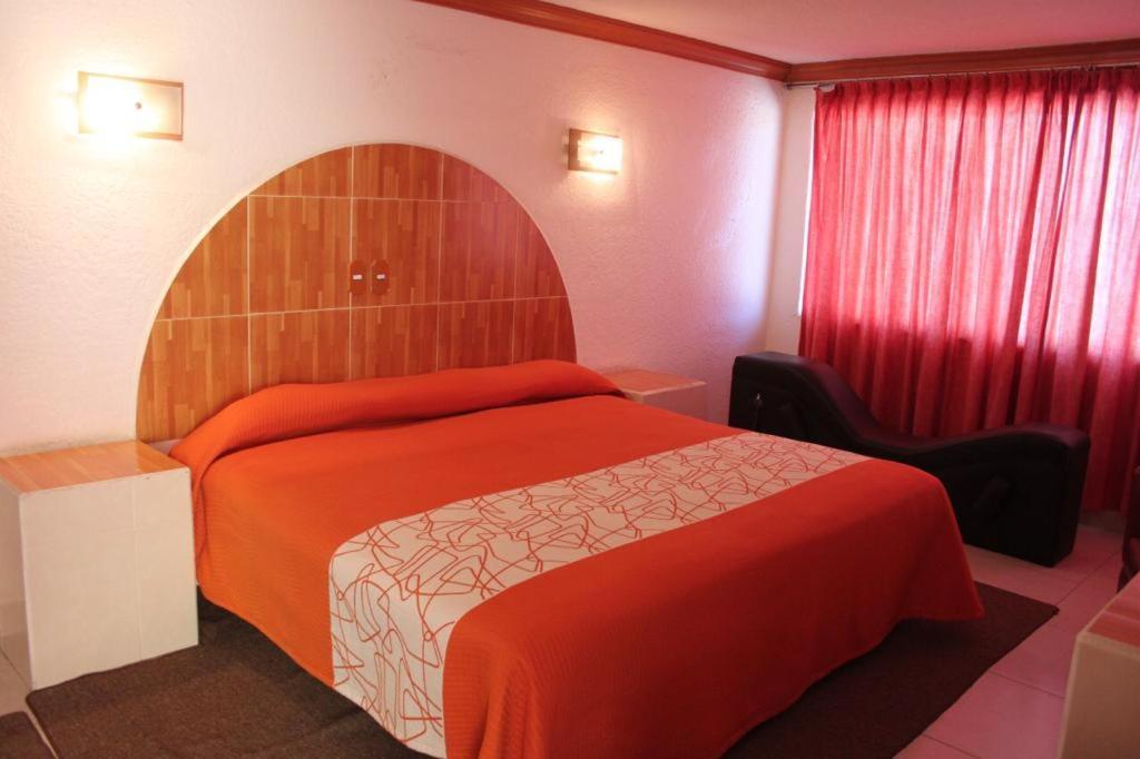 Hotel Plaza Sahagun Ciudad Sahagun エクステリア 写真